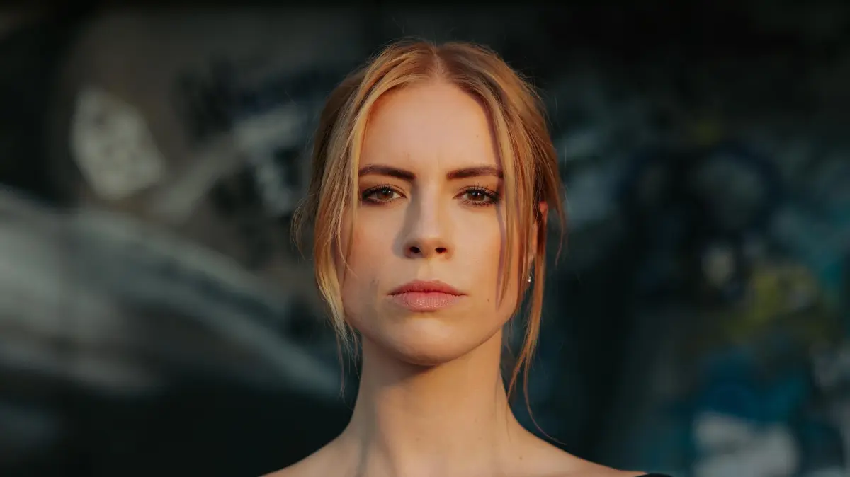 Lara Dandelion Seibert spielt die GZSZ-Rolle Zoe Vogt.