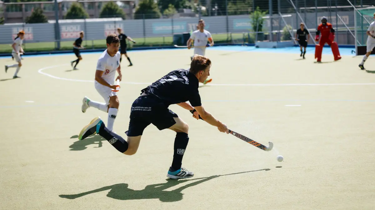 Hockey, Fotoauftrag:: Kommen die Oberliga-Herren SSV Ulm dem Aufstieg einen großen Schritt näher? Es geht zuhause gegen die Stuttgarter Kickers II.