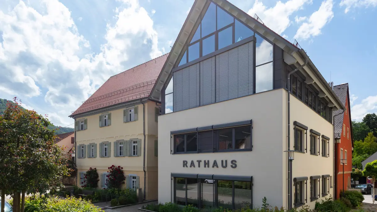 Die Bad Überkinger wählen am 30. November ihren Bürgermeister. Im Rathaus ist eines der Wahllokale.