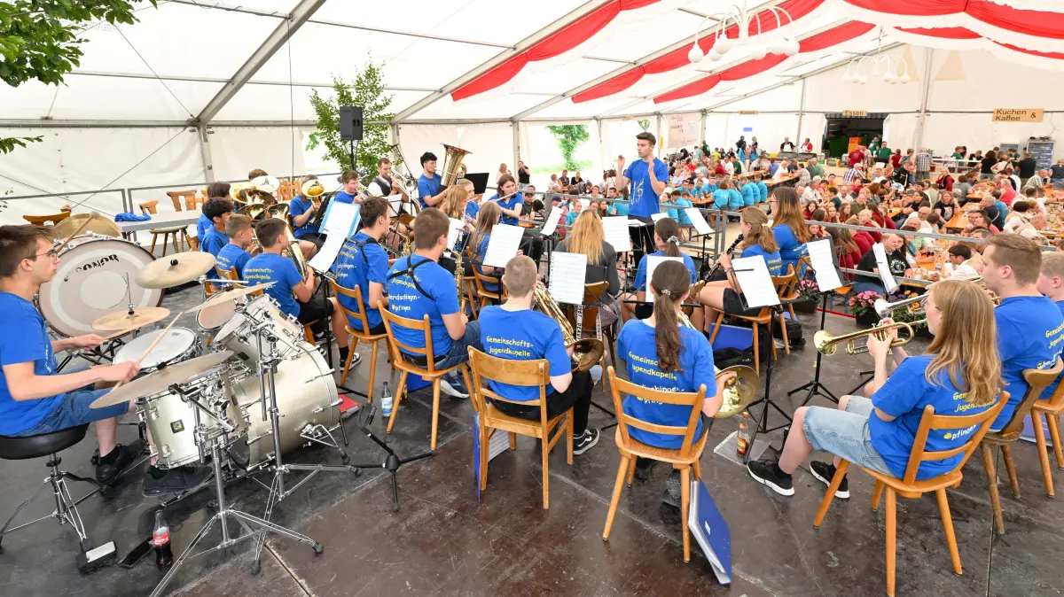 Die Gemeinschaftsjugendkapelle Opfingen-Oberdischingen bereicherte das Sommerfest des Bergemer Musikvereins beim Wettstreit dreier Jugendorchester am Sonntag.