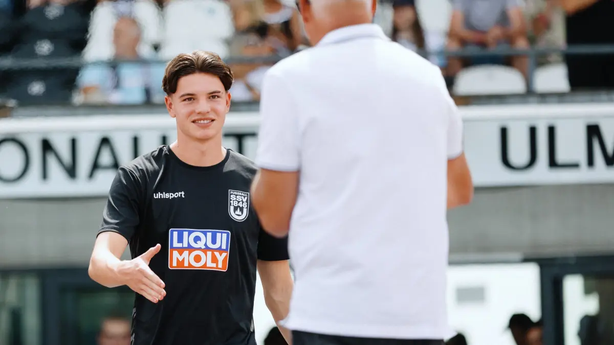 Fußball, Große Saisoneröffnung 2025/26 des SSV Ulm 1846 Fußball im Donaustadion und in den neuen Trikots, Testspiel gegen den FC Zürich Felix Vater