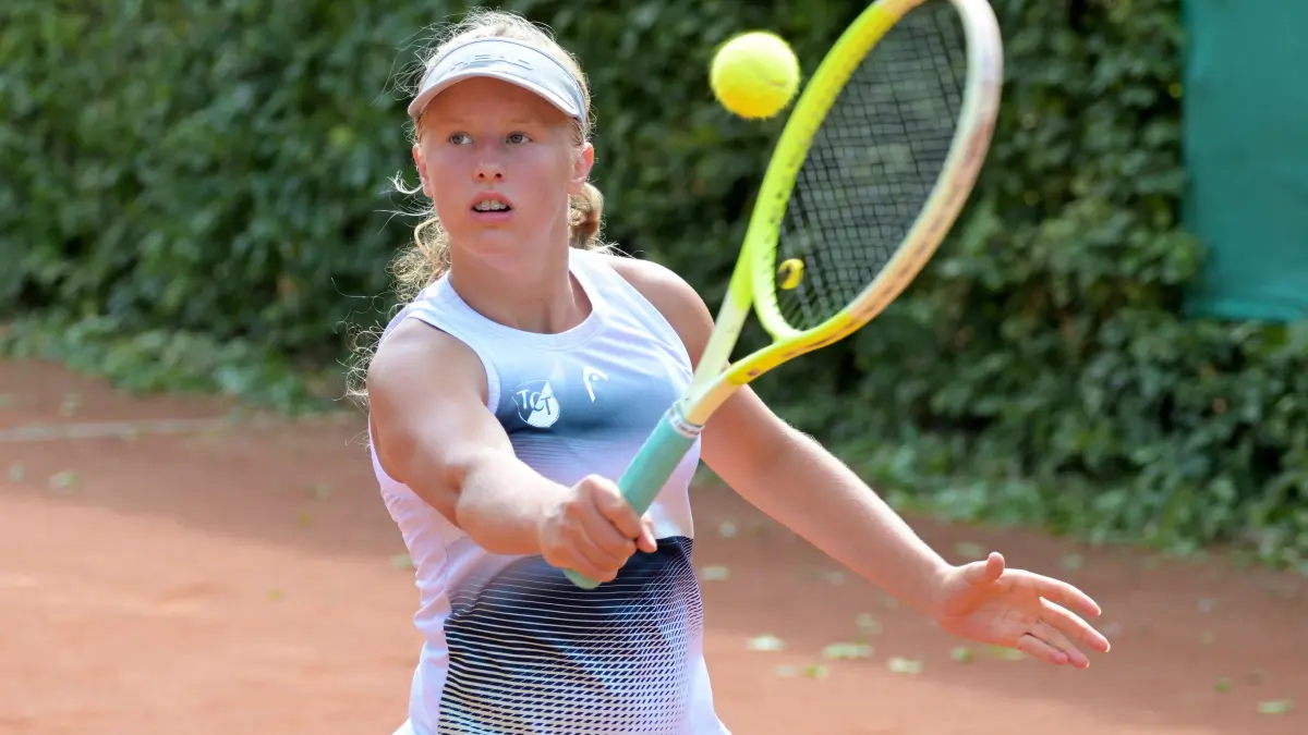 TC Tuebingen vs. TC Hechingen Tennis, Wuerttembergliga, 4.Spieltag, Saison 2025, 19.07.2025 : Delia Weinmann (TC Tuebingen)
TC Tuebingen vs. TC Hechingen
Tennis, Wuerttembergliga, 4.Spieltag, Saison 2025, 19.07.2025
Foto: Eibner-Pressefoto/ Tobias Baur