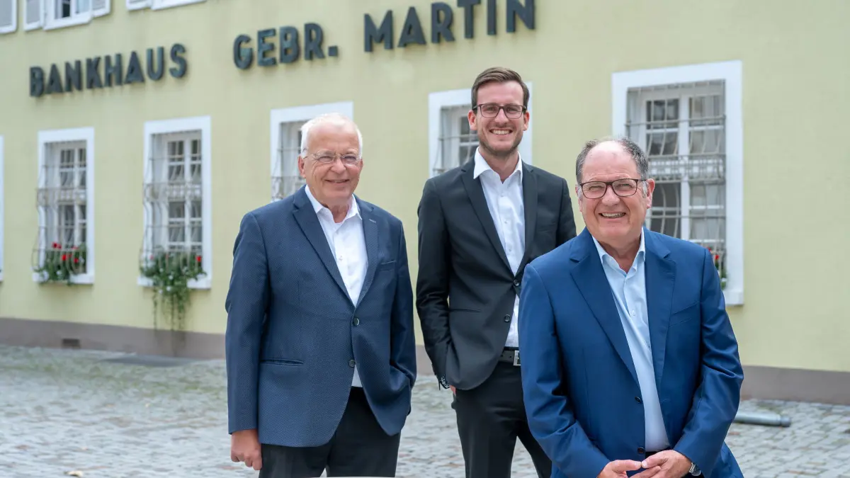 Bankhaus Martin, Schlossplatz Geschäftsführer , v, li Andreas Hees und Wolf Ulrich Martin sowie Sohn Carl Martin