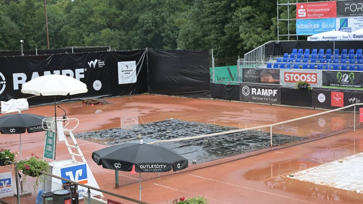 Tennis | ITF World Tennis Tour / Metzingen Open 2025: ITF World Tennis Tour | Metzingen Open 2025 // 2025-07-27 // Foto: Joachim Baur // auf Grund starken Regens die Plaetze unter Wasser / Finale in die Halle verlegt
