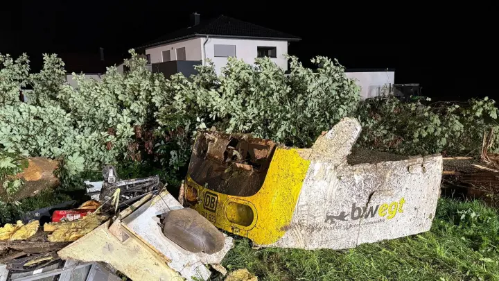 „Dann hörte man plötzlich einen schrecklich lauten Knall“