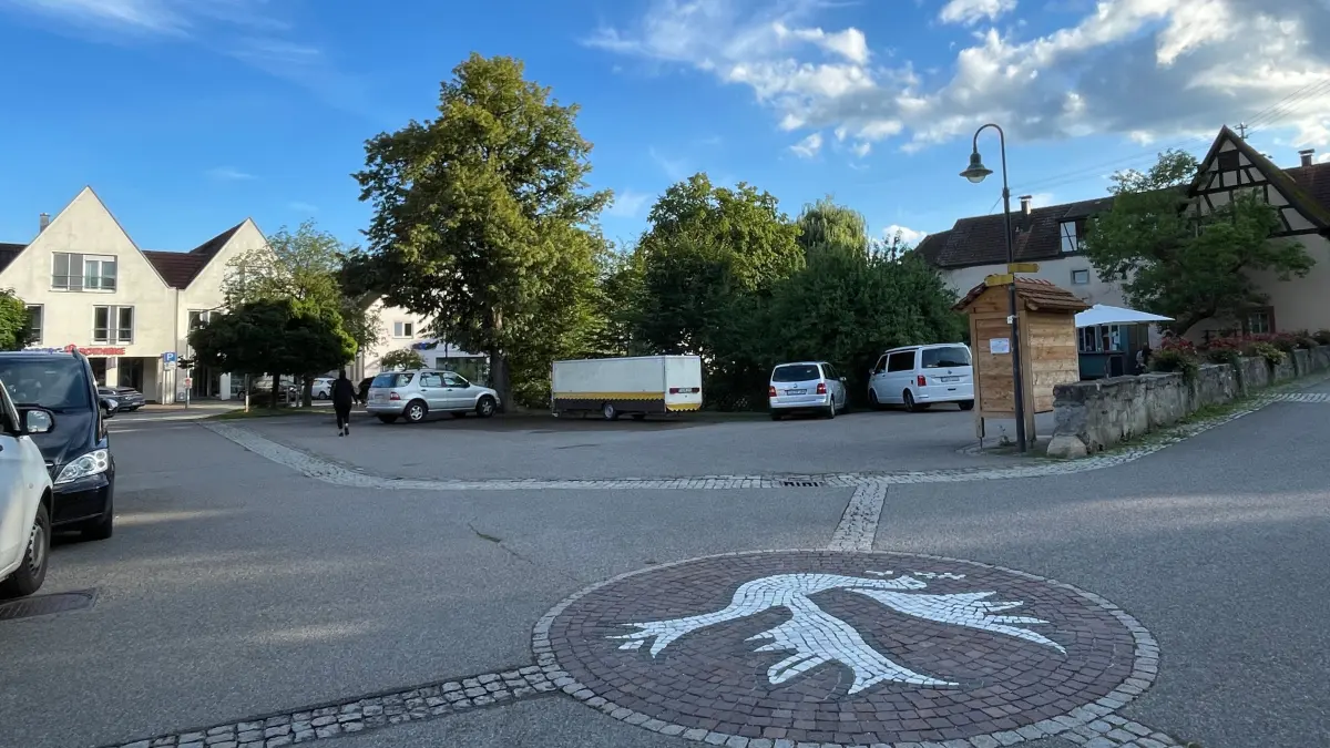 Der Schlossweiherplatz in Hirrlingen