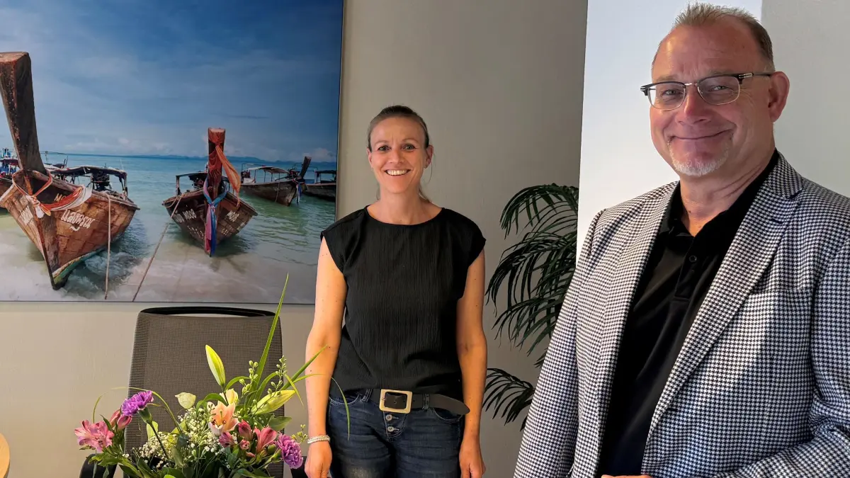 Geschäftsführer Stefan Kroll und Büroleiterin Yvonne Vallaitis von Katz Touristik im Horber Mühlgässle.