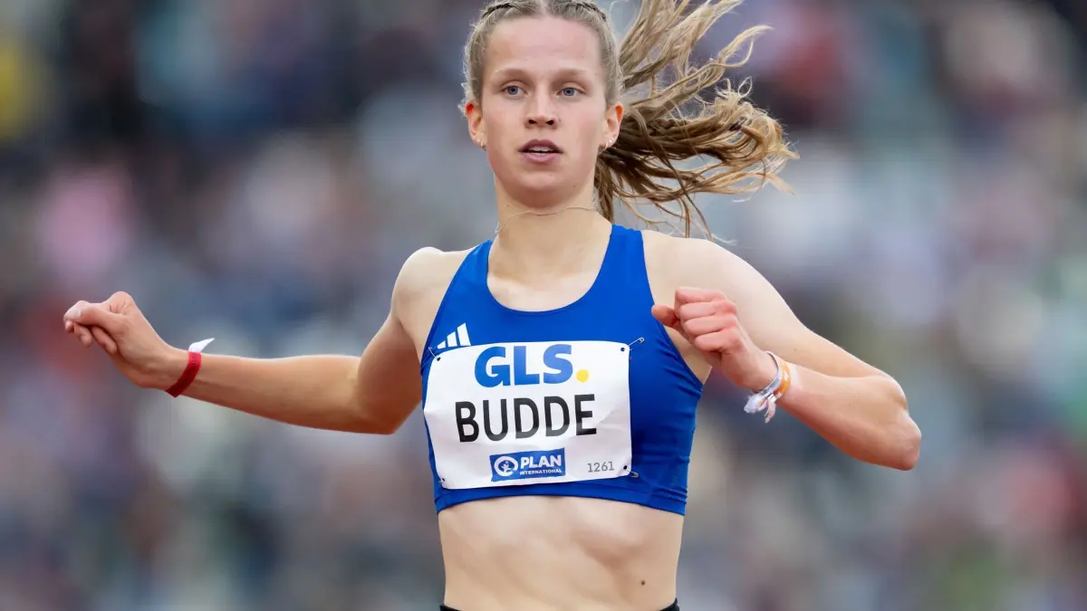 Leichtathletik - Deutsche Meisterschaft: 03.08.2025, Sachsen, Dresden: Leichtathletik: Deutsche Meisterschaft im Heinz-Steyer-Stadion, Frauen, 3000m Hindernislauf, Finale, Adia Budde in Aktion. Budde ist die Deutsche Meisterin über 3000 Meter Hindernislauf. Foto: Sven Hoppe/dpa +++ dpa-Bildfunk +++