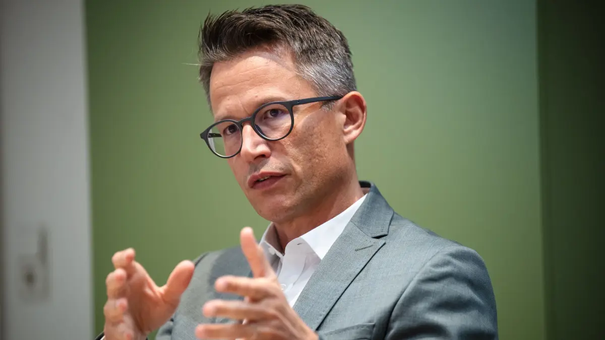 Hendrik Bednarz, der noch Rottenburgs Finanzbürgermeister ist. Ab Herbst ist er der neue Landrat für den Landkreis Tübingen 08 25 Foto: Carolin Albers