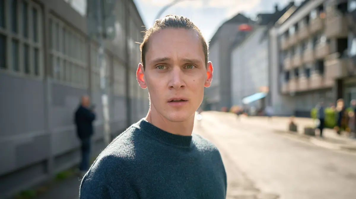 Im „Tatort: Love is pain“ ermitteln die Dortmunder Kommissare im Fall eines niedergestochenen Straßenbahnfahrers.