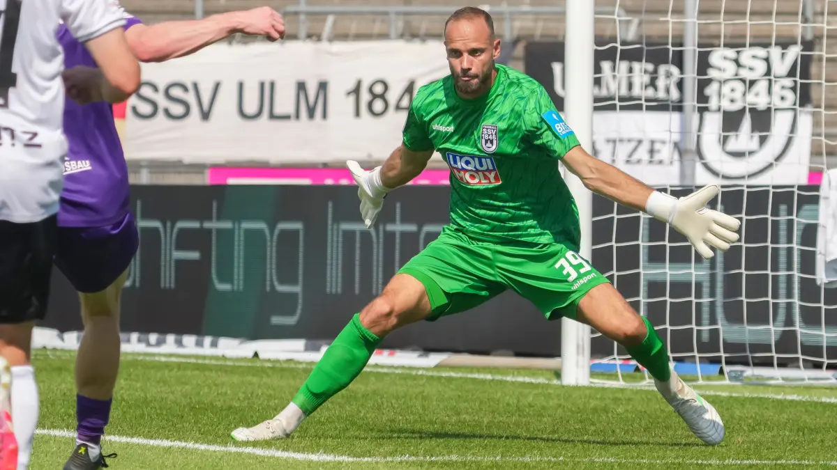39 Christian Ortag Fußball, SSV Ulm 1846 : Die Spatzen im ersten Heimspiel gegen Erzgebirge Aue