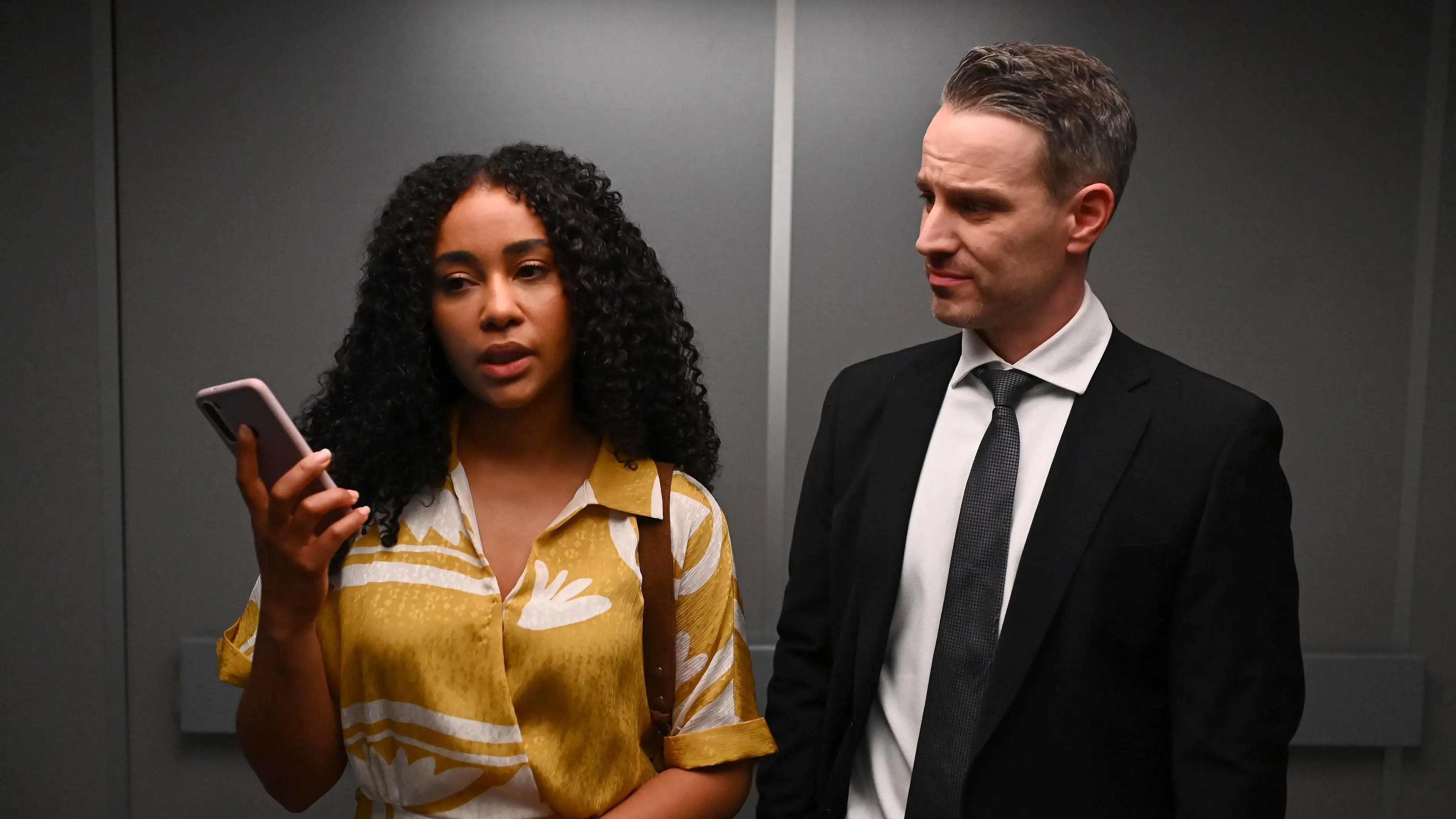 AWZ-Folge 4765 auf RTL+: Beliebte Serienrolle zieht aus | swp.de