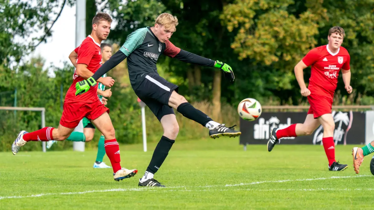 Fußball Kreisliga A2 Donau/Iller, TSV Bernstadt rot gegen SV Asselfingen grün für Langenau Aktuell