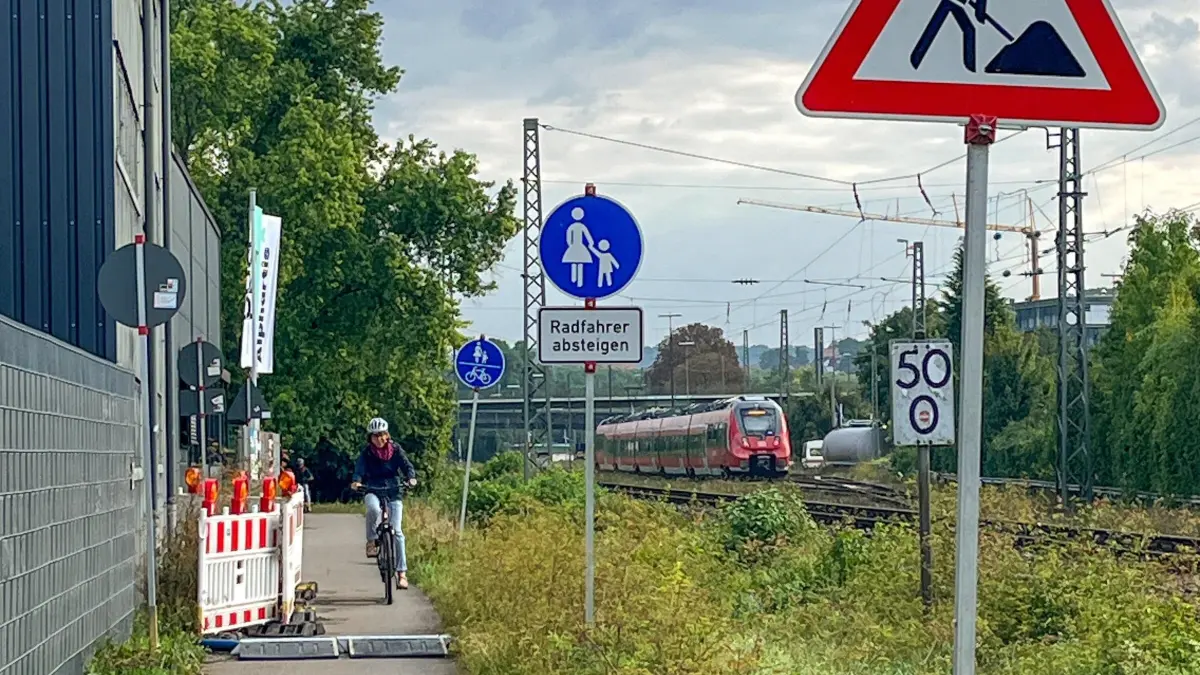 Baustelle am Fahrradweg beim Bahnbetriebswerk
22.08.2025 Bild: Christine Laudenbach