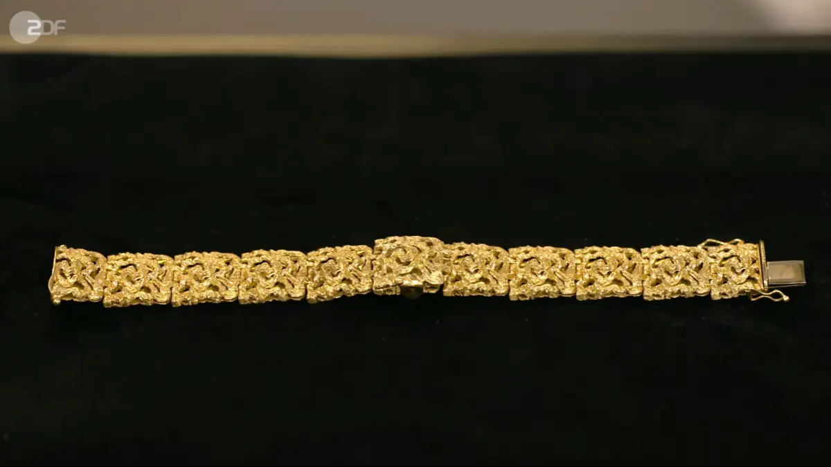 Schmuckuhr aus Gold (1960er Jahre)