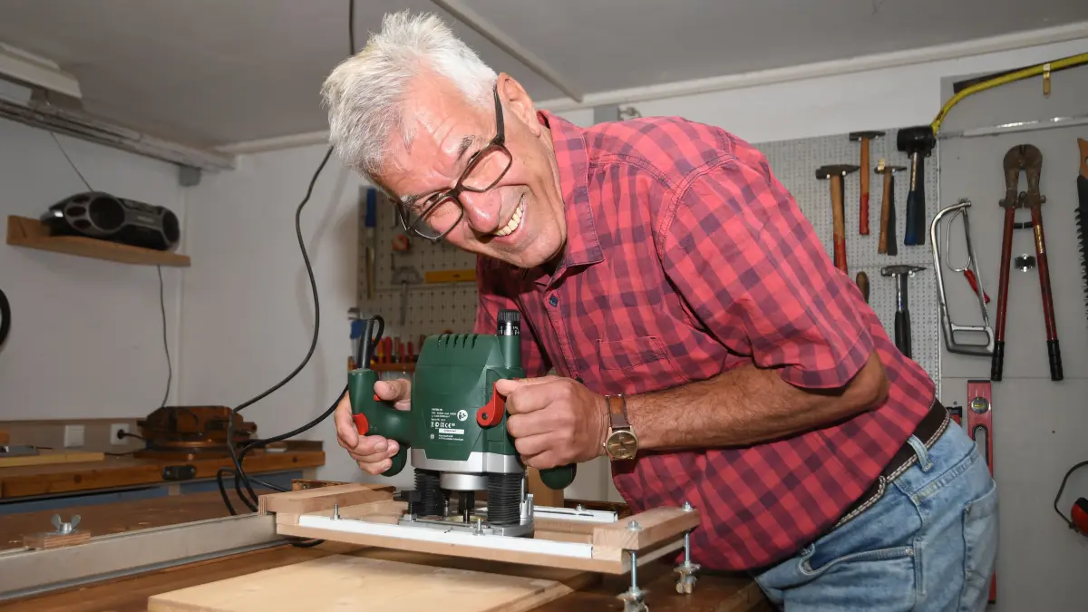 Bernhard Haberbosch organisiert mit seinem Team am 26. Oktober den ersten Tag des Hobbys in Hayingen.