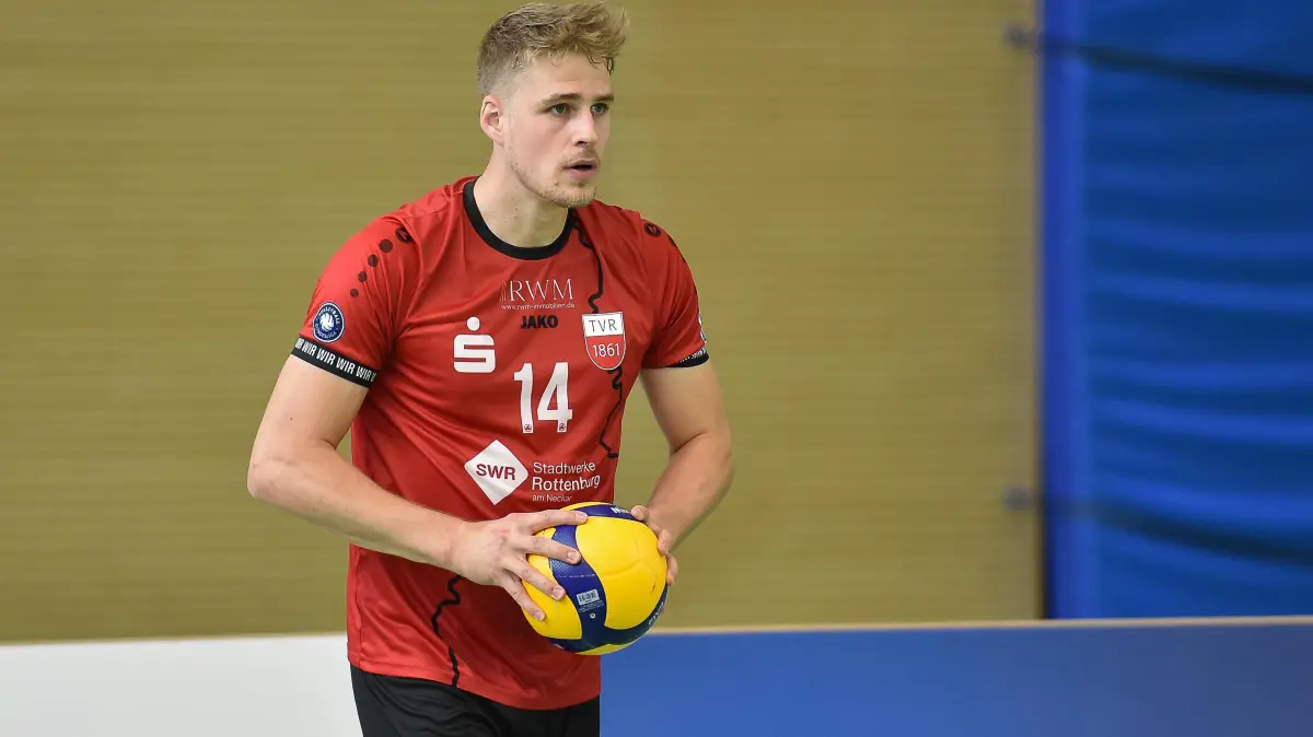 TV Rottenburg vs. TSV Jona, Volleyball, Vorbereitungsturnier, Pizza+Pasta-Cup, Saison 2025/2025, 30.08.2026: Timon Schippmann (TV Rottenburg, #14)
TV Rottenburg vs. TSV Jona, Volleyball, Vorbereitungsturnier, Pizza+Pasta-Cup, Saison 2025/2025, 30.08.2026,
Foto: Eibner-Pressefoto/Ralph Kunze