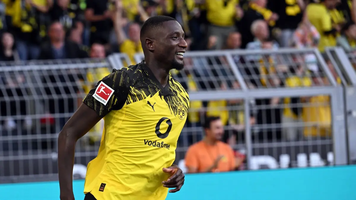 Borussia Dortmund - 1. FC Union Berlin: 31.08.2025, Nordrhein-Westfalen, Dortmund: Fußball, Bundesliga, Borussia Dortmund - 1. FC Union Berlin, 2. Spieltag, Signal Iduna Park. Serhou Guirassy (Borussia Dortmund) bejubelt sein Tor zum 2:0. Foto: Federico Gambarini/dpa - WICHTIGER HINWEIS: Gemäß den Vorgaben der DFL Deutsche Fußball Liga bzw. des DFB Deutscher Fußball-Bund ist es untersagt, in dem Stadion und/oder vom Spiel angefertigte Fotoaufnahmen in Form von Sequenzbildern und/oder videoähnlichen Fotostrecken zu verwerten bzw. verwerten zu lassen. +++ dpa-Bildfunk +++