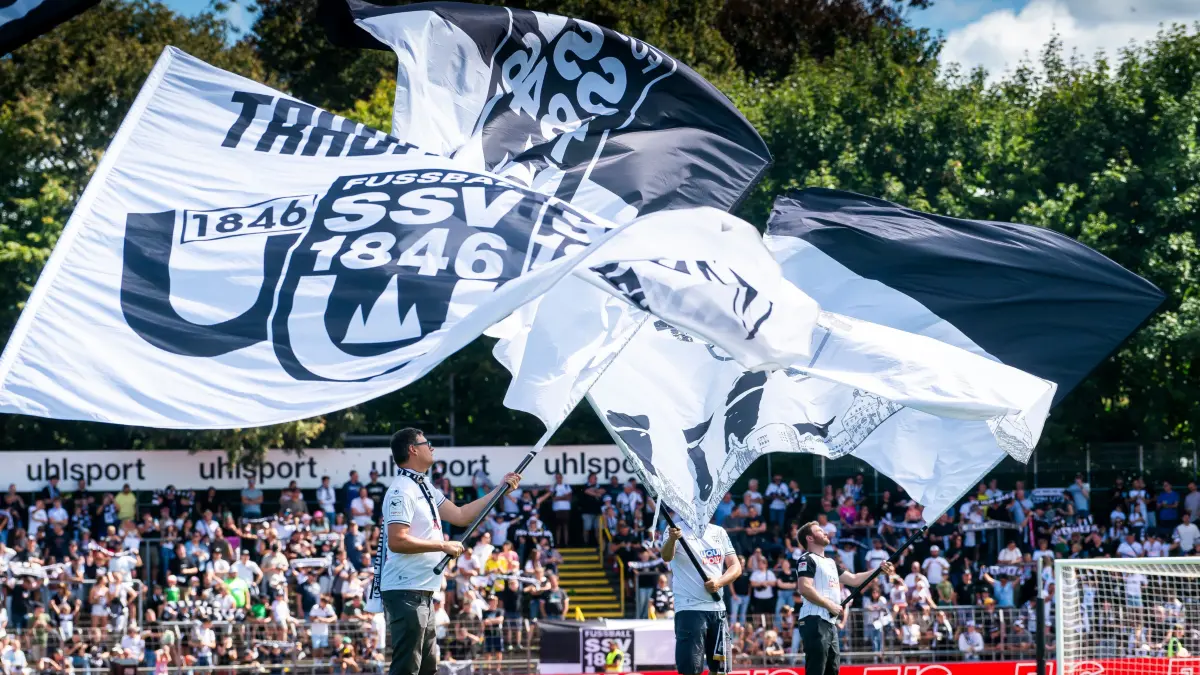SSV Ulm Fussball Stadion vor dem Spiel Ulm verliert gegen Mannheim