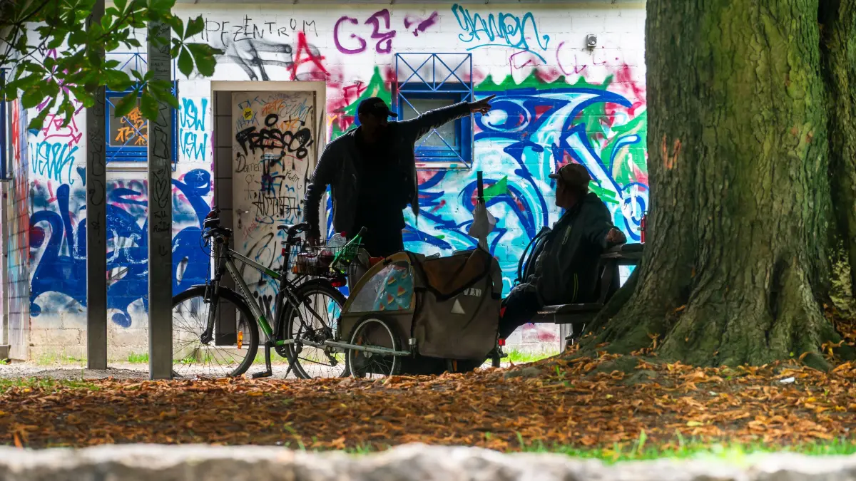 Anwohner des Karlsplatzes fühlen sich nicht ernst genommen . Ulm Karlsplatz