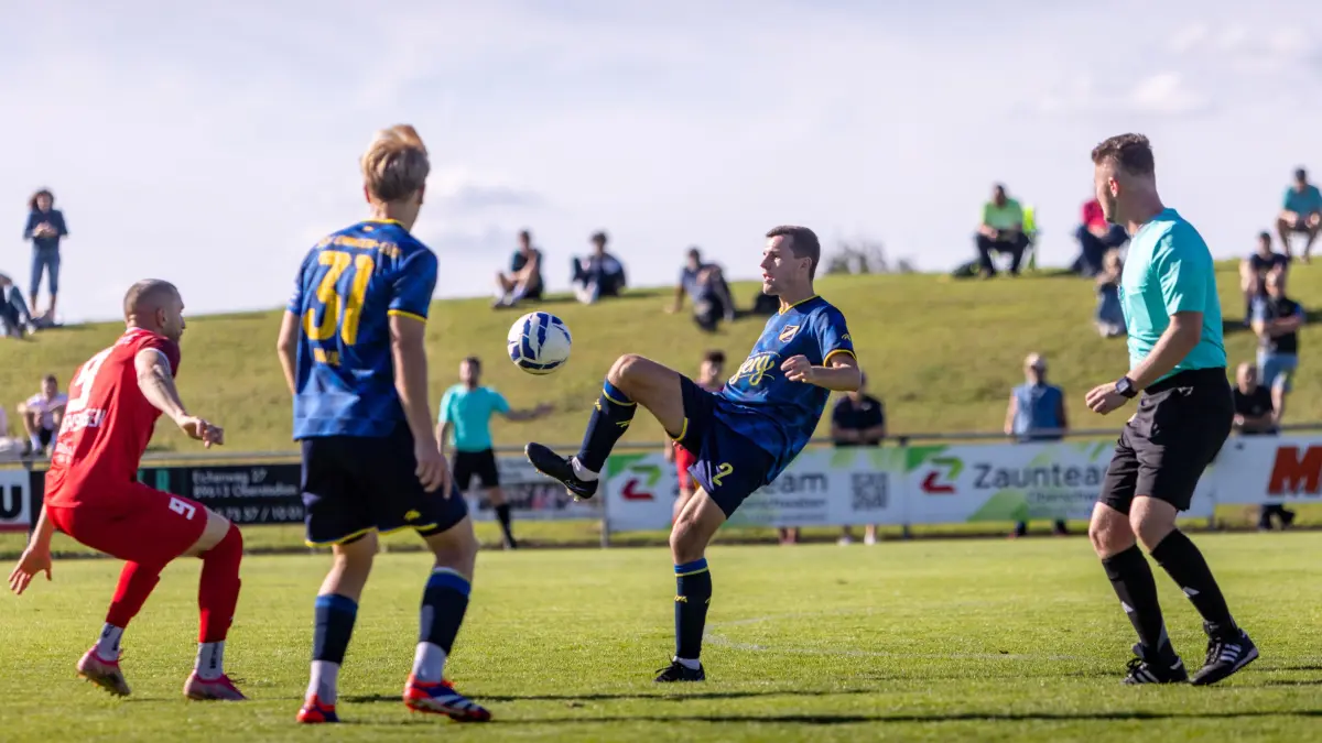 SSV Ehingen-Süd - TSV Oberensingen 2:0 Verbandsliga Fußball Alexander Schrode