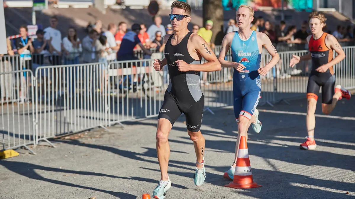 18. Maschsee Triathlon Hannover 2025, Triathlon, 1. Bundesliga, Saison 2025 06.09.2025: Michael Ziegler (METALLART-Team AST Suessen #17)
18. Maschsee Triathlon Hannover 2025, Triathlon, 1. Bundesliga, Saison 2025 06.09.2025
FOTO: Eibner-Pressefoto/Jan-Frederic Helbig