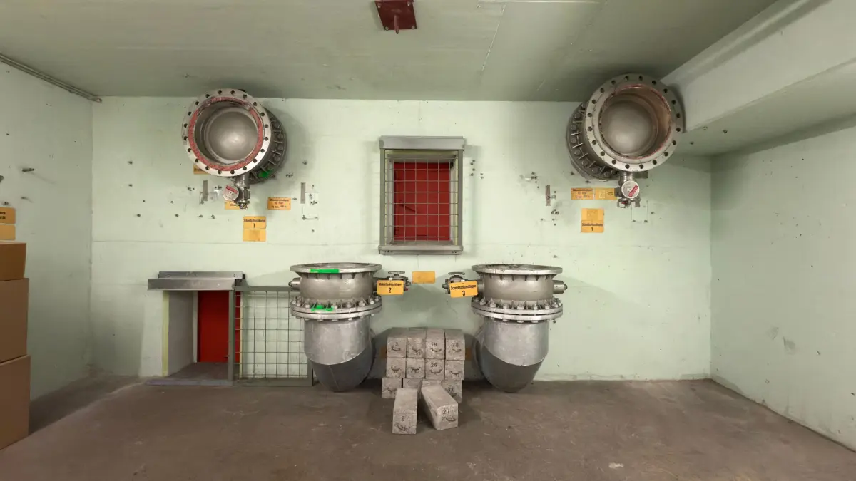 Tübingen Tag des offenen Denkmals ehemaliger Atombunker unter dem Carlo-Schmid-Gymnasium Eberhard Frasch