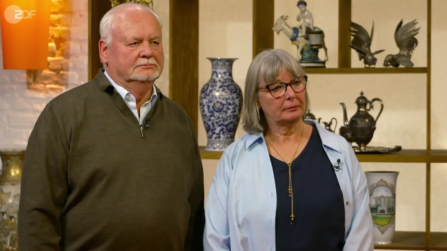 Gerhard und Ute wollen ihre Brosche trotz toller Expertise durch Wendela Horz bei Bares für Rares nicht verkaufen.