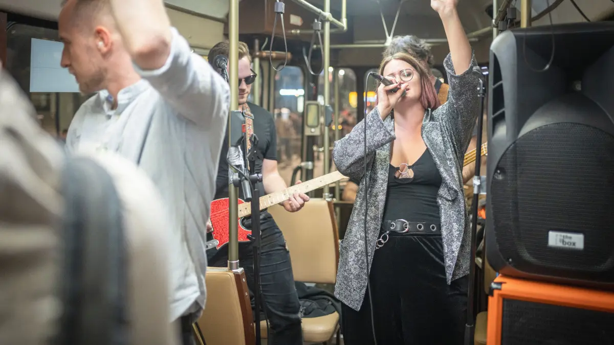 Die Kulturnacht ist immer auch eine Nacht der Musik: an vielen Orten zu erleben und selbst in Straßenbahn.