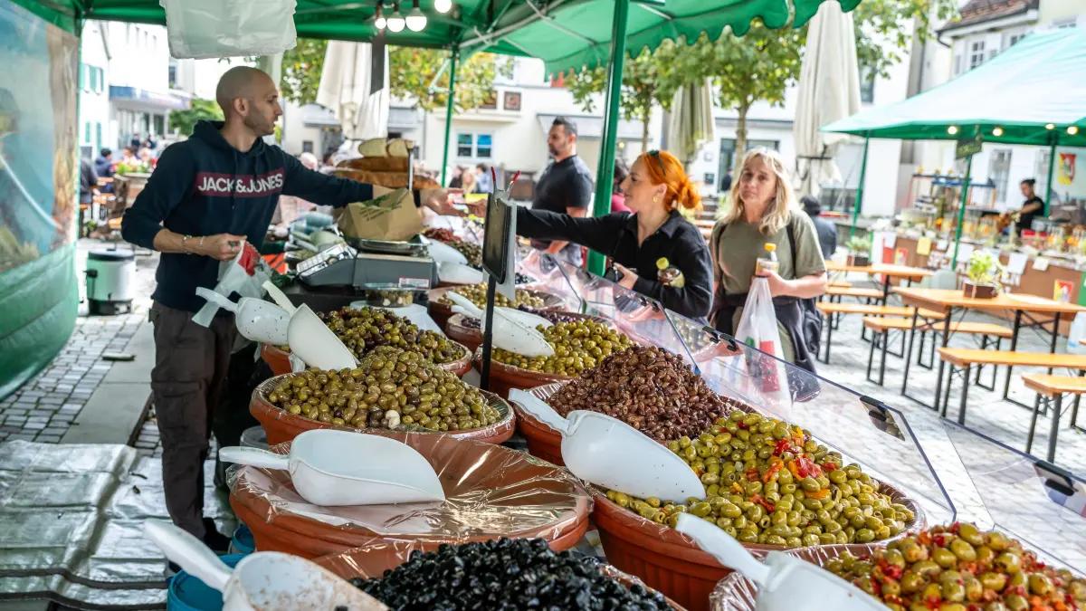 Göppingen Schlossplatz Italienischer Markt