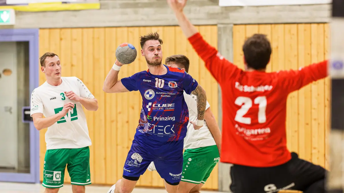 Handball Bezirksliga: Handball Bezirksliga; KuGiS Handball - TSG Schnaitheim;
Marvin Freichel (SG KuGi, #10);
05.04.2025; Ankenhalle; Kuchen.
Foto: Thomas Madel