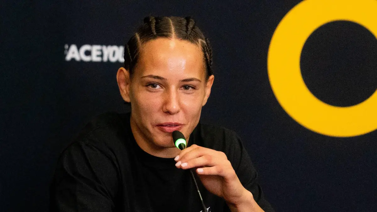 27.06.2025, Kampfsport, GER, Herren, Mixed Martial Arts, MMA, Oktagon 76, Pressekonferenz: 27.06.2025, Kampfsport, GER, Herren, Mixed Martial Arts, MMA, Oktagon 76, Pressekonferenz Alina Dalaslan Deutschland bei der Pressekonferenz nach ihrem Kampf bei Oktagon 76 in Frankfurt. Frankfurt am Main Festhalle Hessen Deutschland *** 27 06 2025, Martial Arts, GER, Men, Mixed Martial Arts, MMA, Oktagon 76, Press conference Alina Dalaslan Germany at the press conference after her fight at Oktagon 76 in Frankfurt Frankfurt am Main Festhalle Hessen Germany