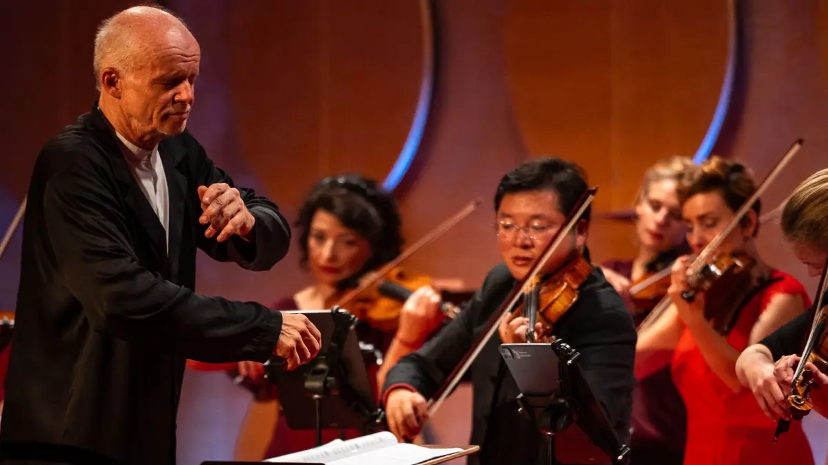 Thomas Zehetmair und das Stuttgarter Kammerorchester: Seit 2019 ist der Österreicher Chefdirigent