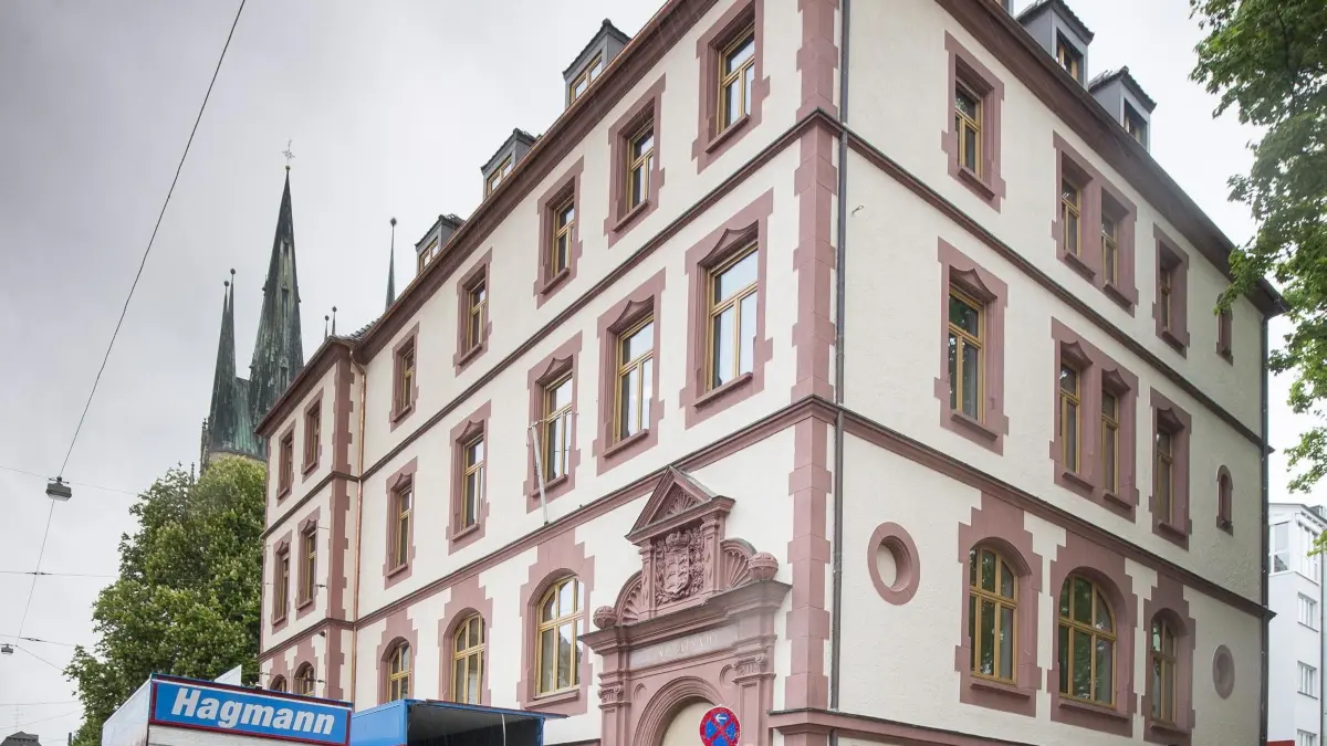 (Rück-)Umzug von Caritas und katholischem Dekanat ins sanierte Haus in der Olgastraße: (Rück-)Umzug von Caritas und katholischem Dekanat ins sanierte Haus in der Olgastraße