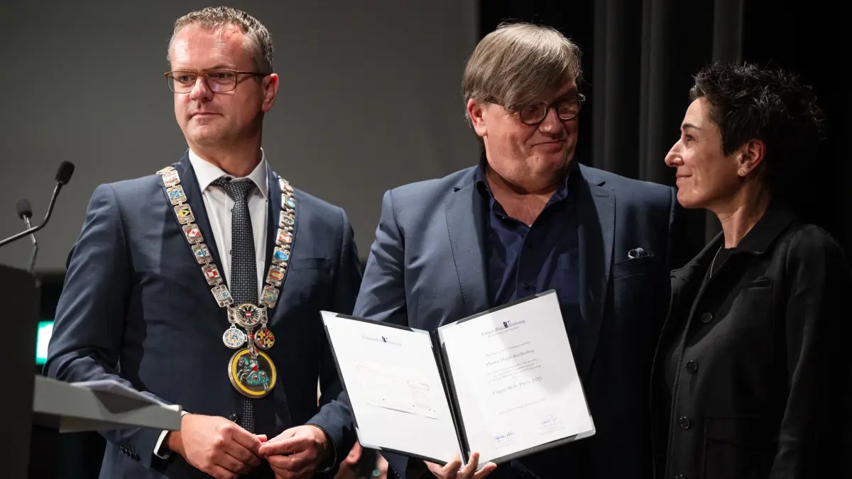 Demokratiepreis in Rottenburg: Hape Kerkeling fordert AfD-Verbot | swp.de