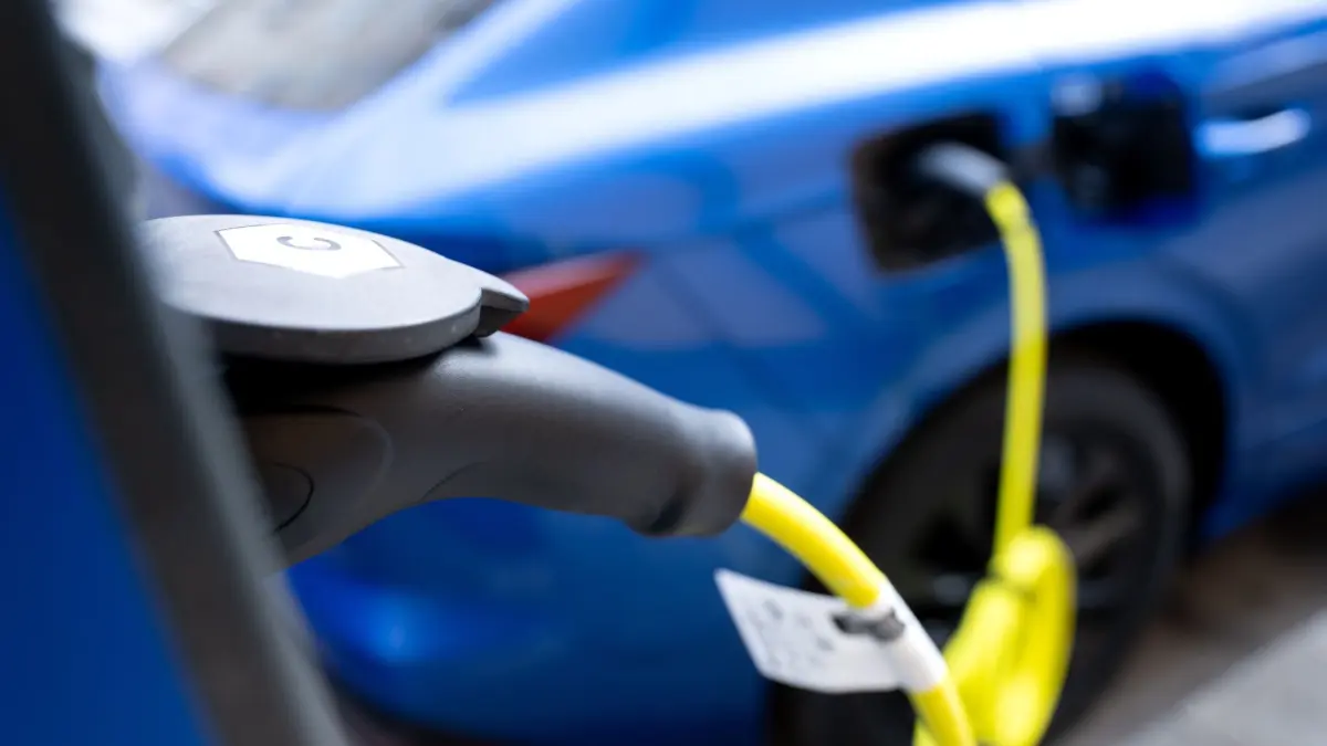 Elektroauto an Ladesäule