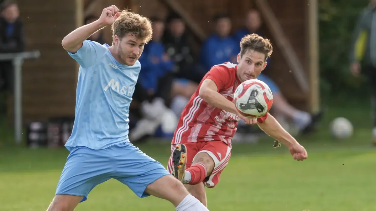 TSV Holzheim gegen SSV Illerberg/Thal - Kreisliga A3 - Fußball // Bild zeigt das 2:1 für Holzheim