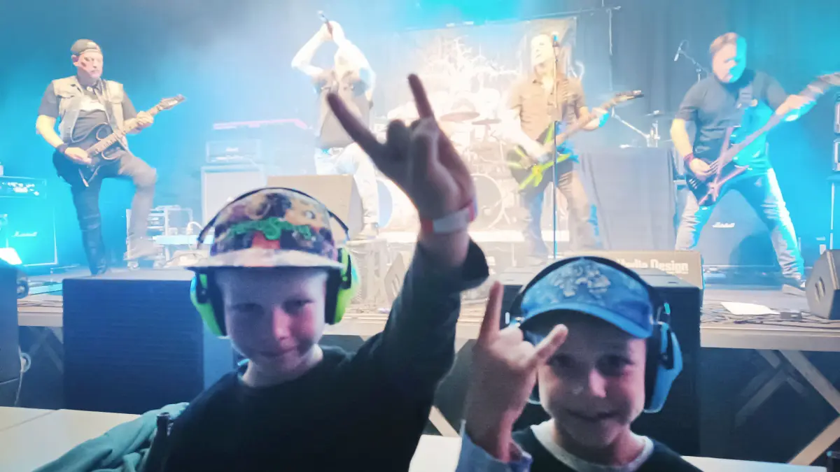 Handgemachte Rockmusik hat das Zeug dazu, alle Generationen zu begeistert. Das bewiesen die beiden "Rock für die 14"-Abende in der Junginger Festhalle.