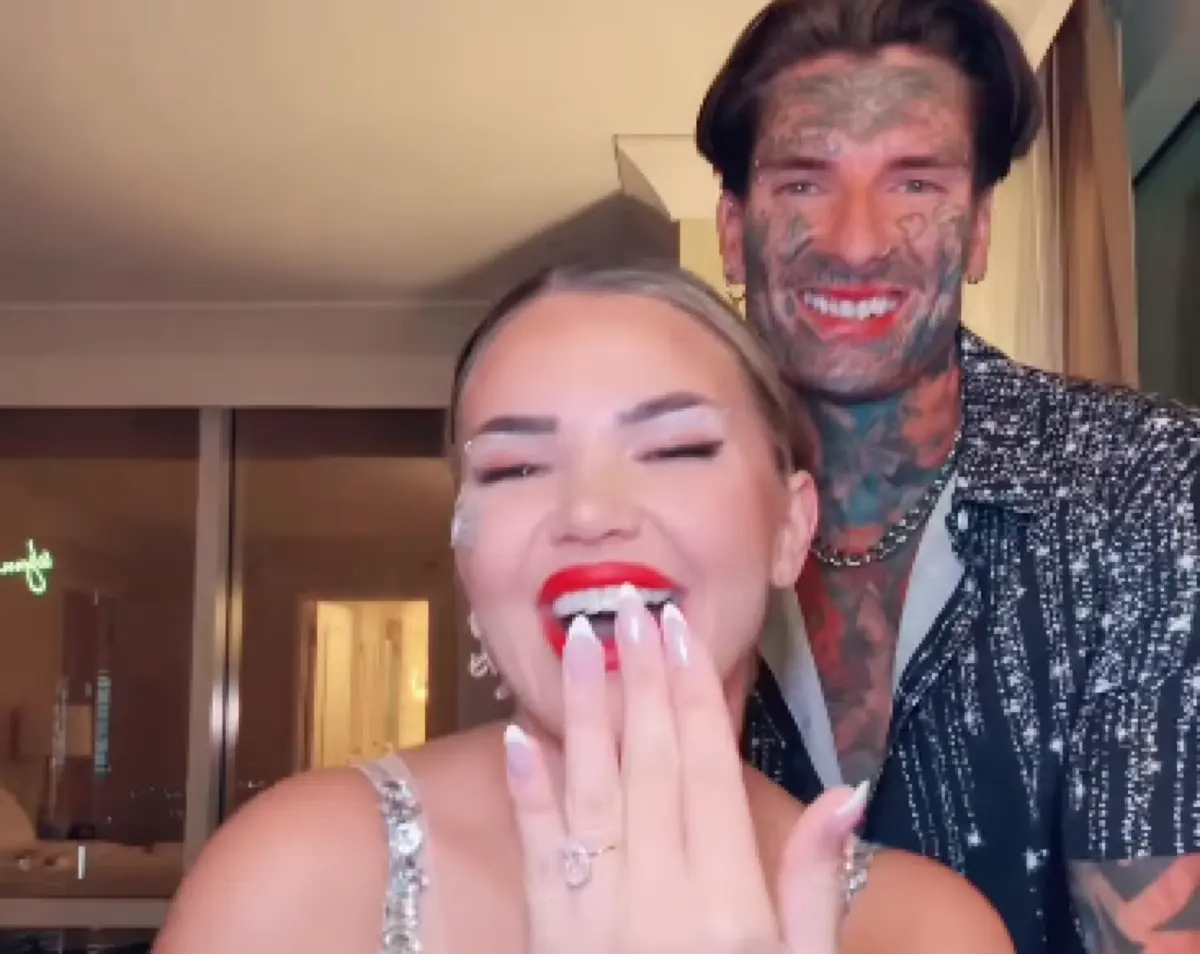 Sau tai nạn trên biển: Kim Virginia có nhẫn đính hôn mới | swp.de