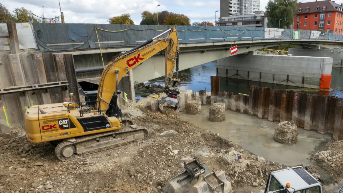 Ulm Gänstorbrücke Pfählung und neues provisorisches Gerüst