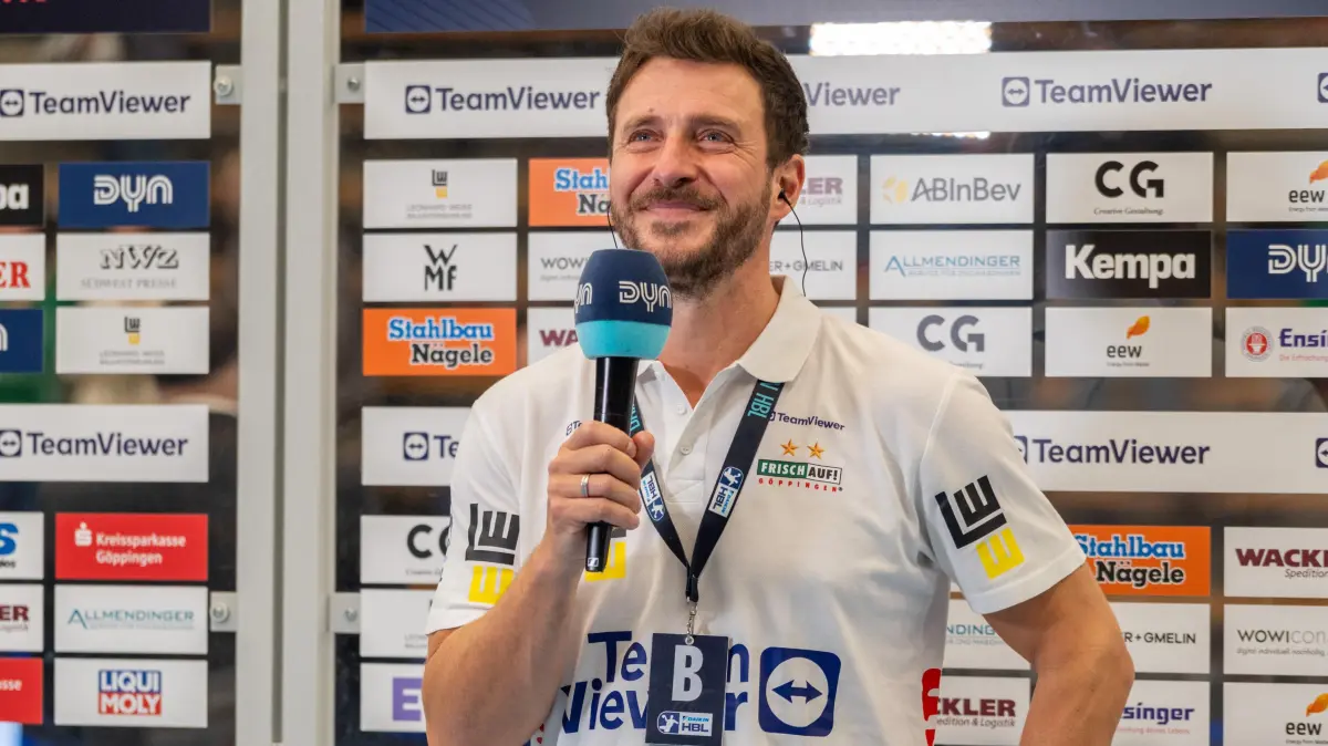 Frisch Auf Goeppingen vs. Bergischer HC, Handball, Bundesliga, 09. Spieltag, Saison 2025/2026, 17.10.2025: Ben Matschke (Frisch Auf Goeppingen, Cheftrainer),
Frisch Auf Goeppingen vs. Bergischer HC, Handball, Bundesliga, 09. Spieltag, Saison 2025/2026, 17.10.2025,
Foto: Eibner-Pressefoto/Max Vogel