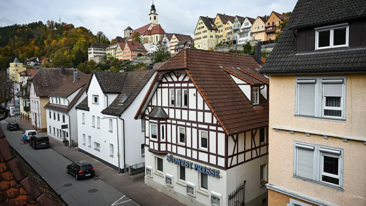 Aussenansicht Redaktionsgebauede Neckar Chronik Horb : Horb (Kreis Freudenstadt) 17.10.2025
Aussenansicht des Redaktionsgebauede der Neckar Chronik Horb in der Schillerstrasse 22
FOTO: Pressefoto ULMER / Markus Ulmer
xxNOxMODELxRELEASExx