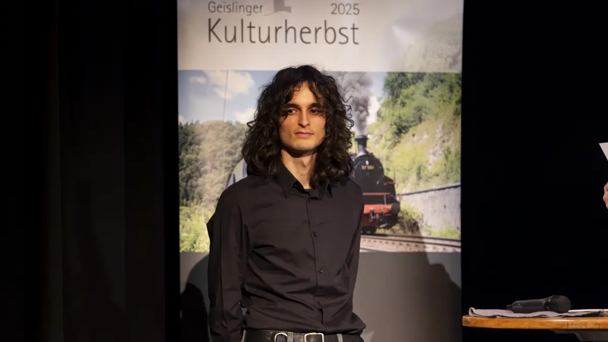 Geislinger Kulturherbst 2025 - Revue und Verleihung Schubart-Kulturpreis 2025 - Rätsche Geislingen - Lorenzo Mastrosimone