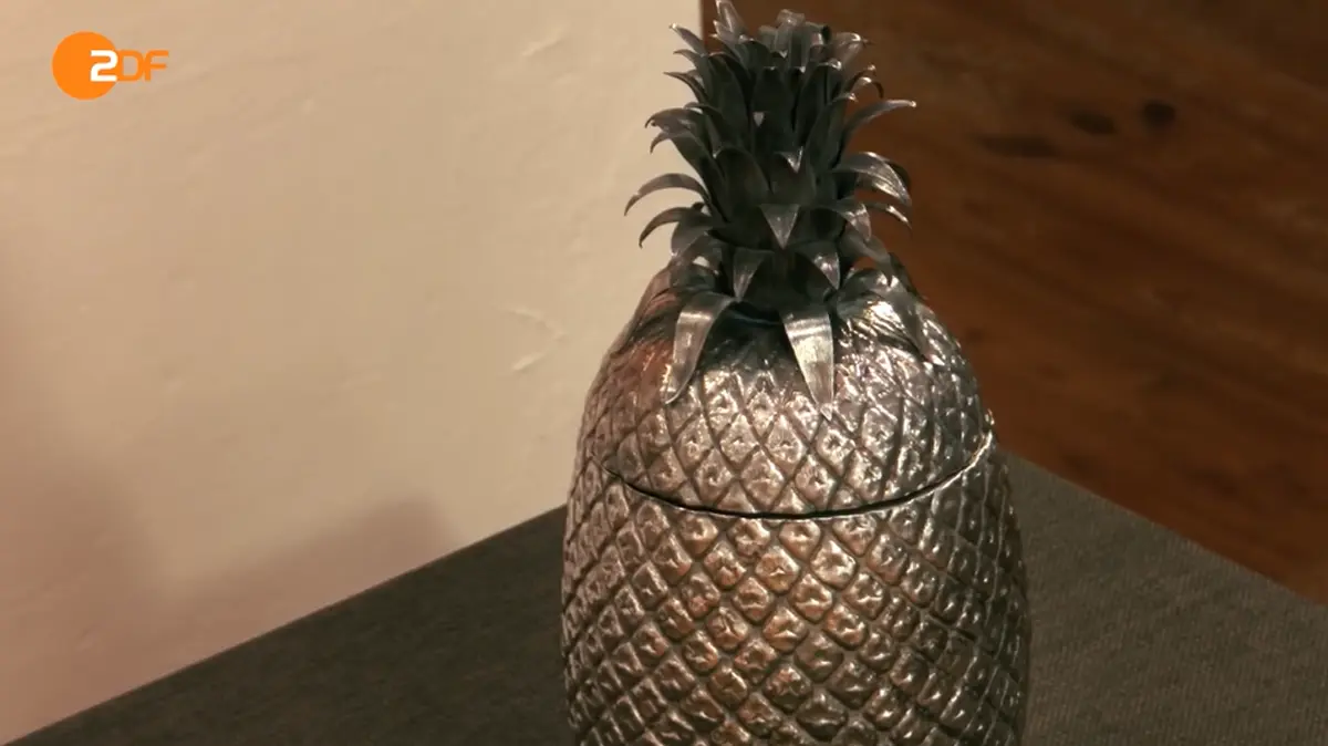 Eiskübel in Form einer Ananas