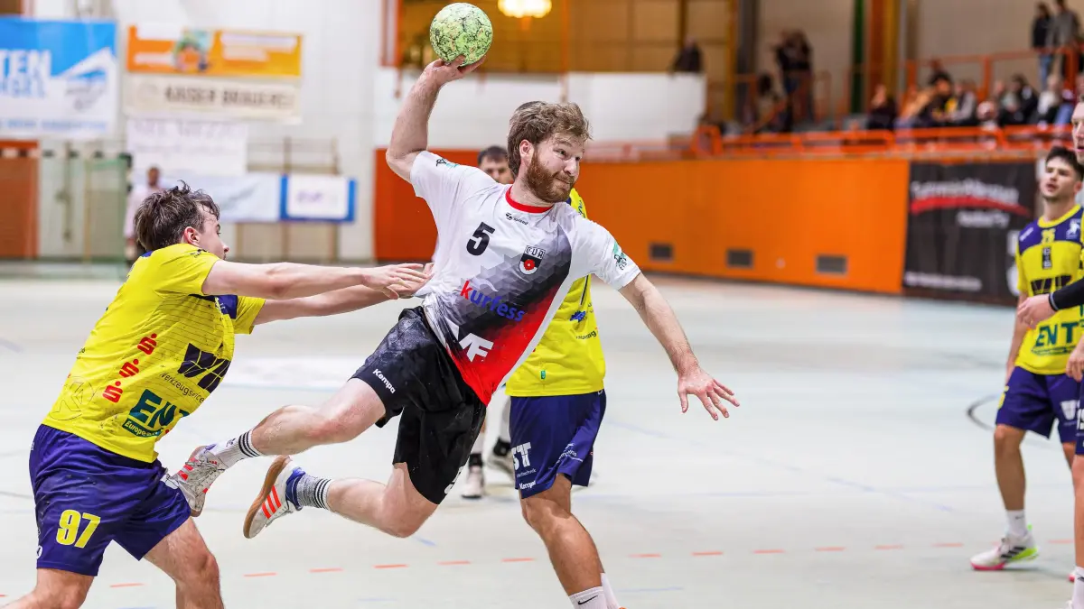 Handball Landesliga: Handball Landesliga; TV Altenstadt - HSG Oberkochen/Königsbronn;
Philipp Hansmann (TV Altenstadt, #5);
25.10.2025; Michelberghalle; Geislingen.
Foto: Thomas Madel