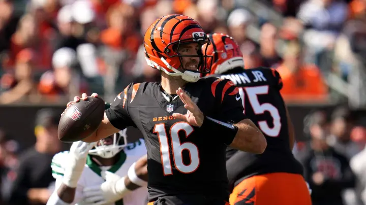 Welche Spiele laufen bei DAZN und RTL in Woche 9?