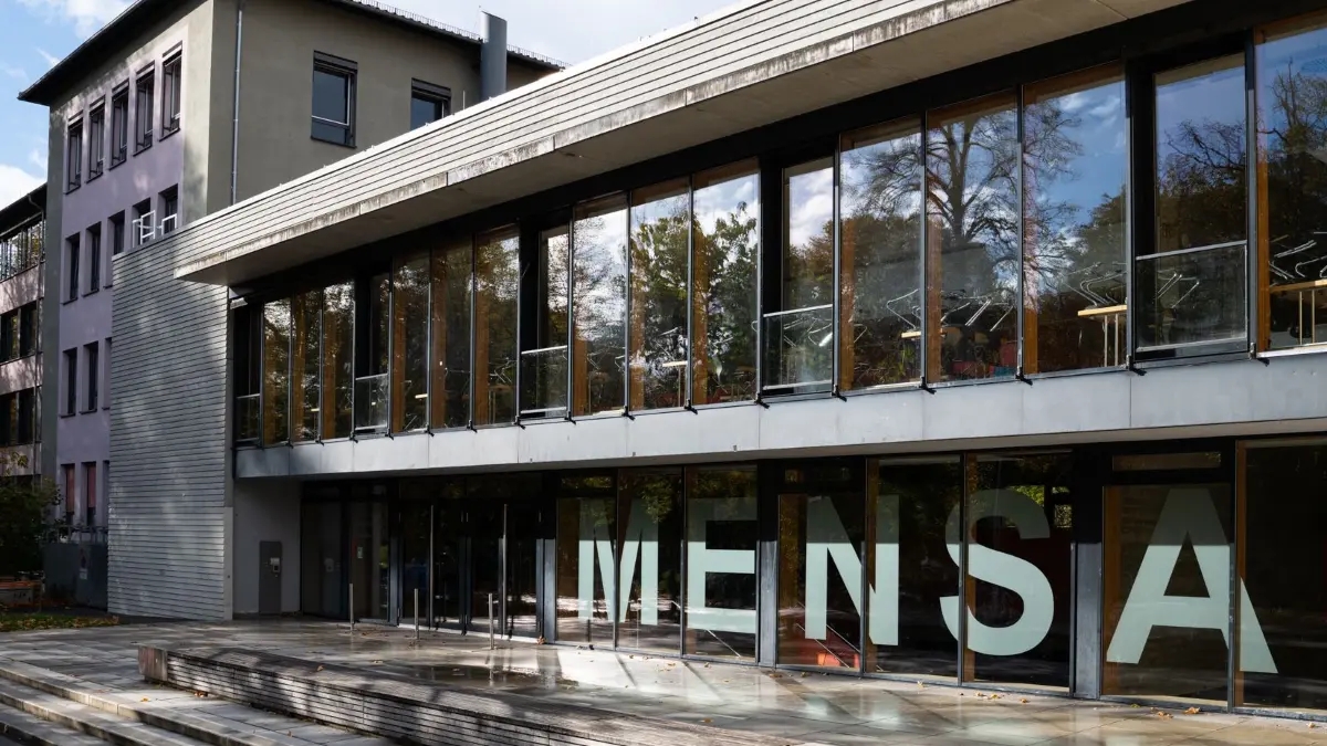 Schul-Mensa in der Uhlandstraße
