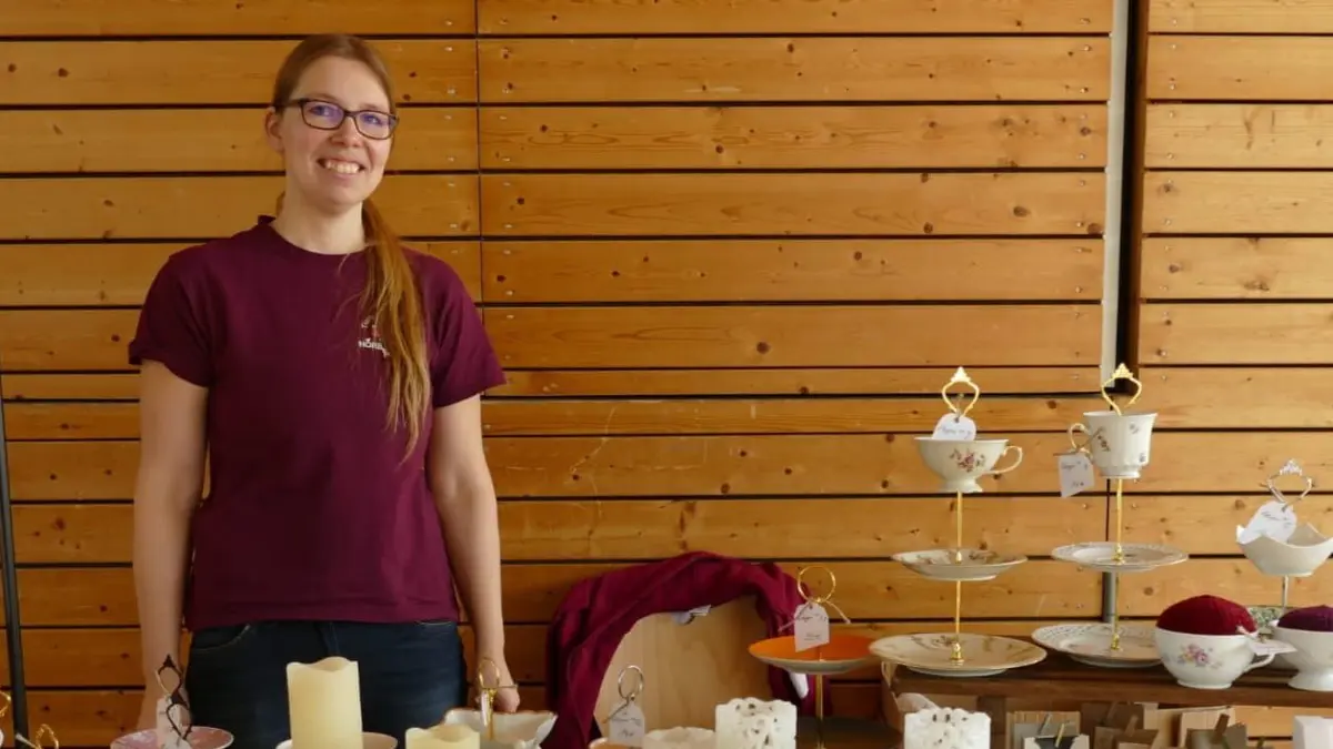 Julia Fingerlin Tierschutz Horb Hobbykunst Ausstellung Empfingen
