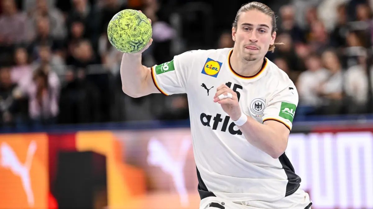 Deutschland - Island: 02.11.2025, Bayern, München: Handball: Länderspiel, Deutschland - Island, SAP Garden. Juri Knorr (Deutschland) in Aktion. Foto: Harry Langer/dpa +++ dpa-Bildfunk +++