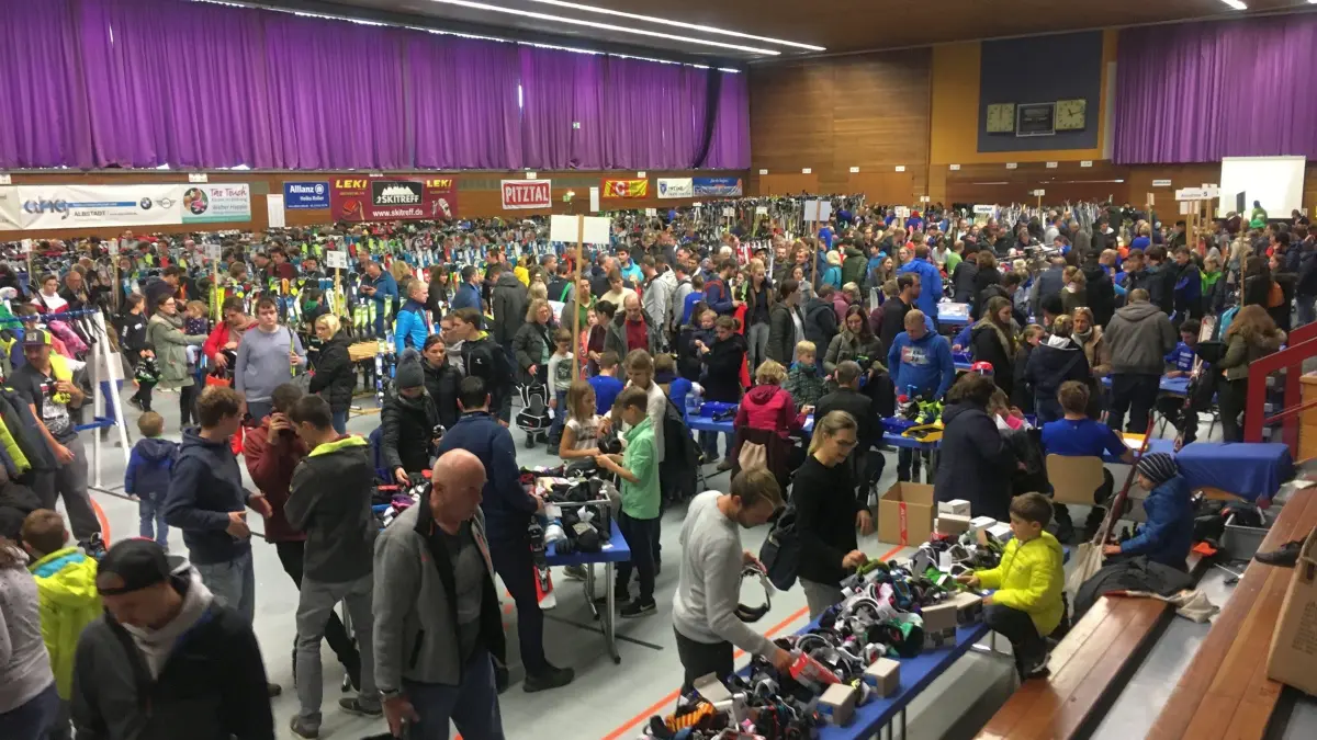 Skibörse Tailfingen: Die Skibörse in Albstadt-Tailfingen ist die größte Wintersportartikel-Börse im ganzen Land.